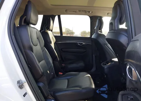 2020 Volvo Xc90 T6 Momentum 6 Passenger from USA, damaged, VIN YV4A221K3L1556986